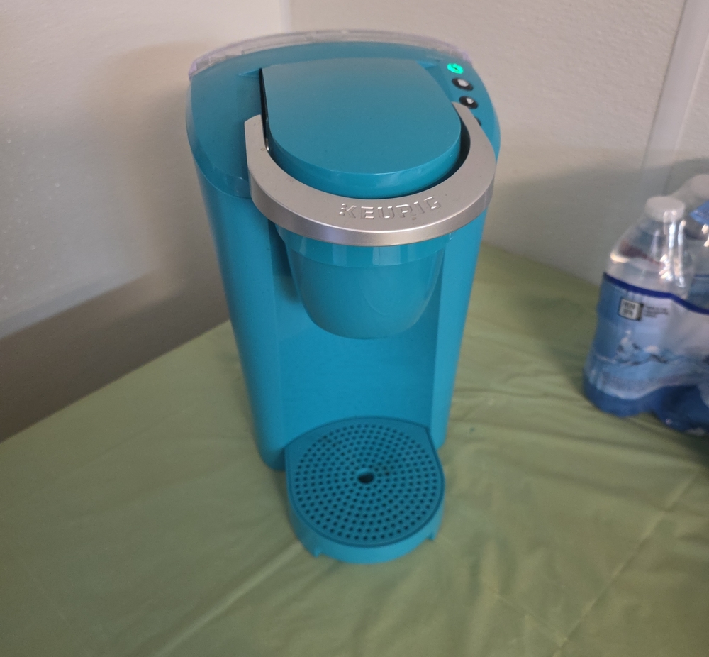 Keurig Single-Serve Coffee Maker in Teal with Silver Trim